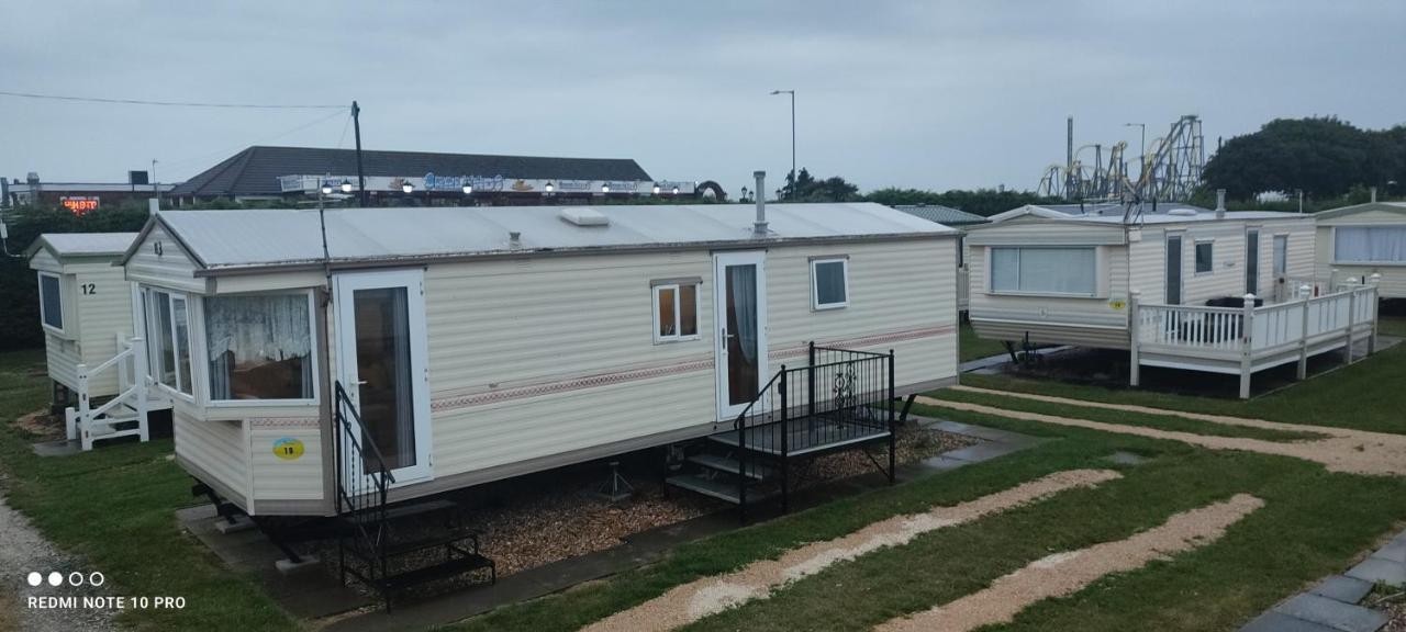 Beachside, Family-Friendly, Wifi, 6 Berth Caravan 19 In Ingoldmells Exterior foto