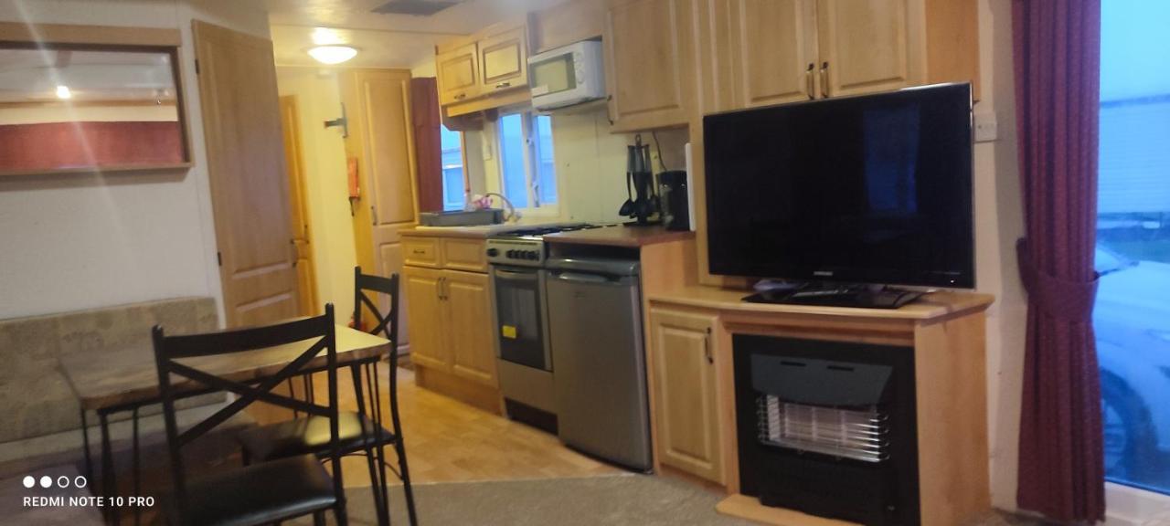 Beachside, Family-Friendly, Wifi, 6 Berth Caravan 19 In Ingoldmells Exterior foto